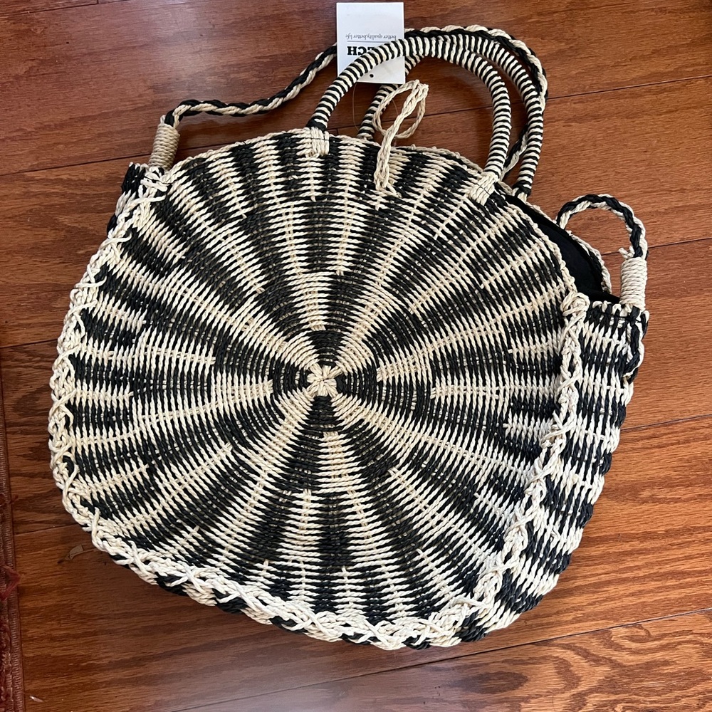 NWT Straw Handbag